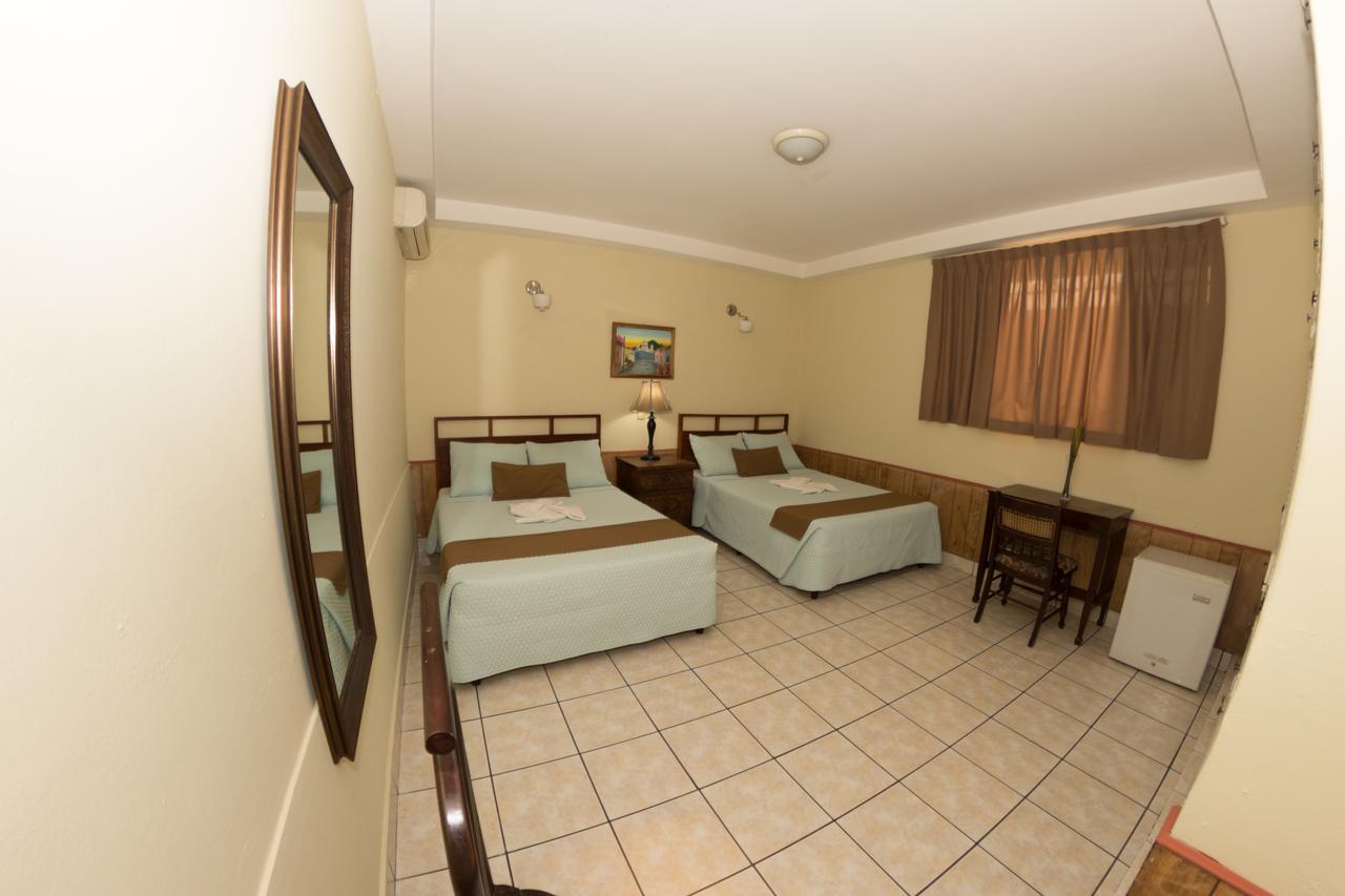 Hotel Meson De Maria Antiguo Cuscatlan ภายนอก รูปภาพ