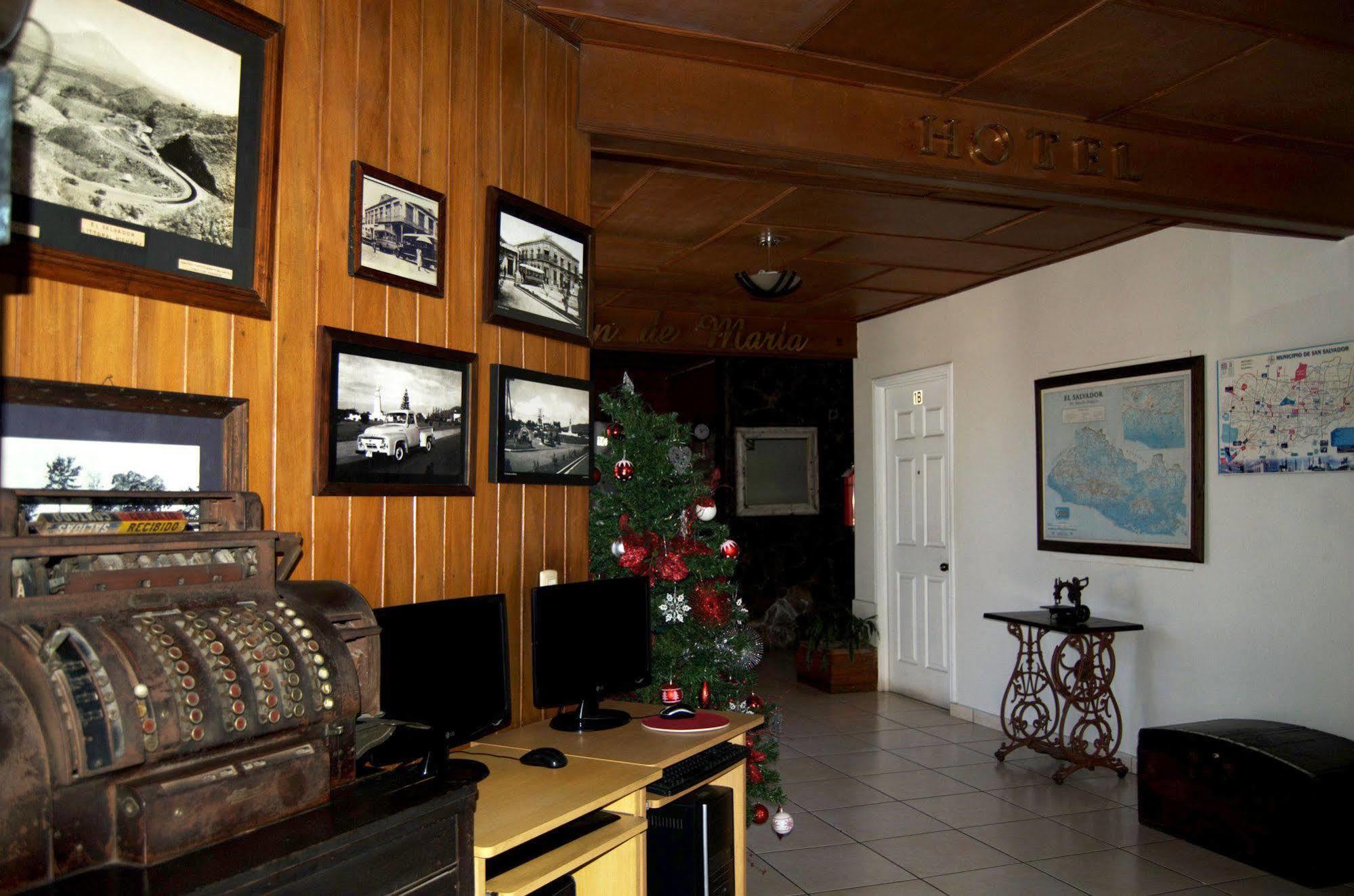 Hotel Meson De Maria Antiguo Cuscatlan ภายนอก รูปภาพ